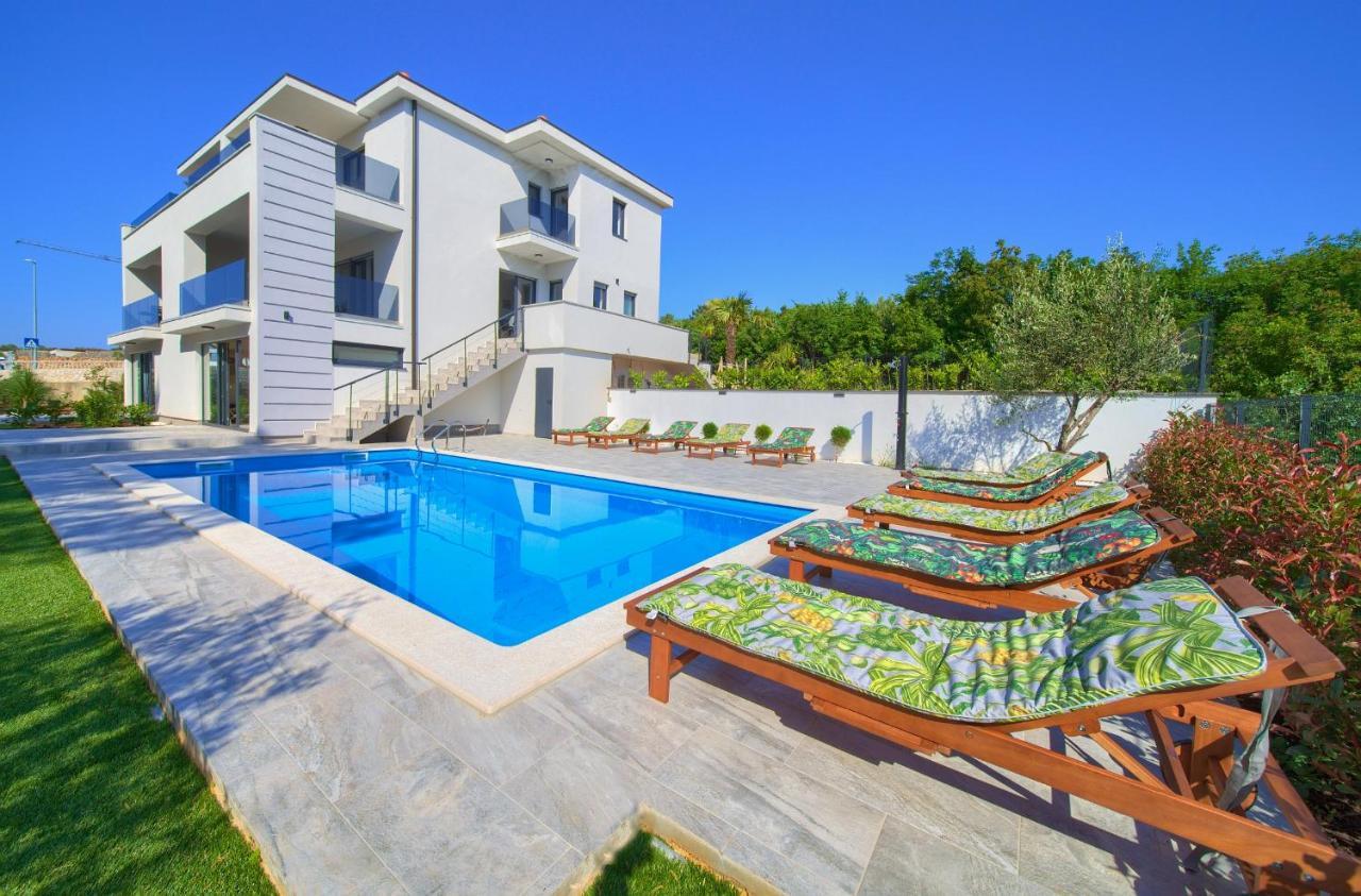 Apartments Paola & Karla With Pool Krk Town Esterno foto