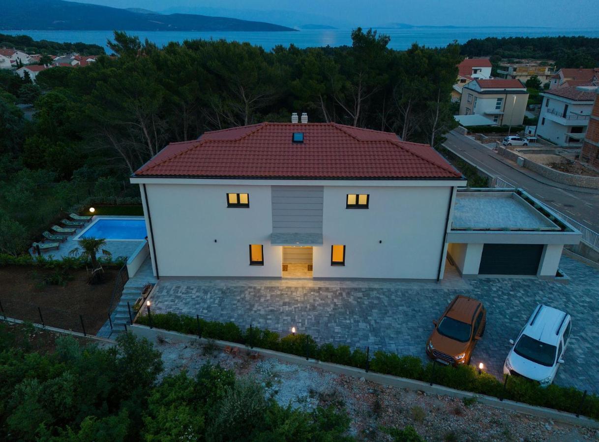 Apartments Paola & Karla With Pool Krk Town Esterno foto