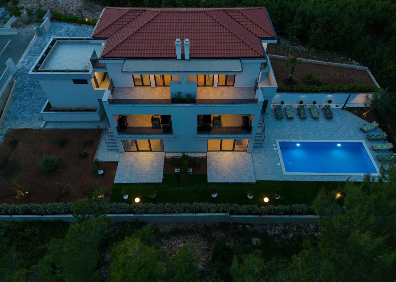 Apartments Paola & Karla With Pool Krk Town Esterno foto