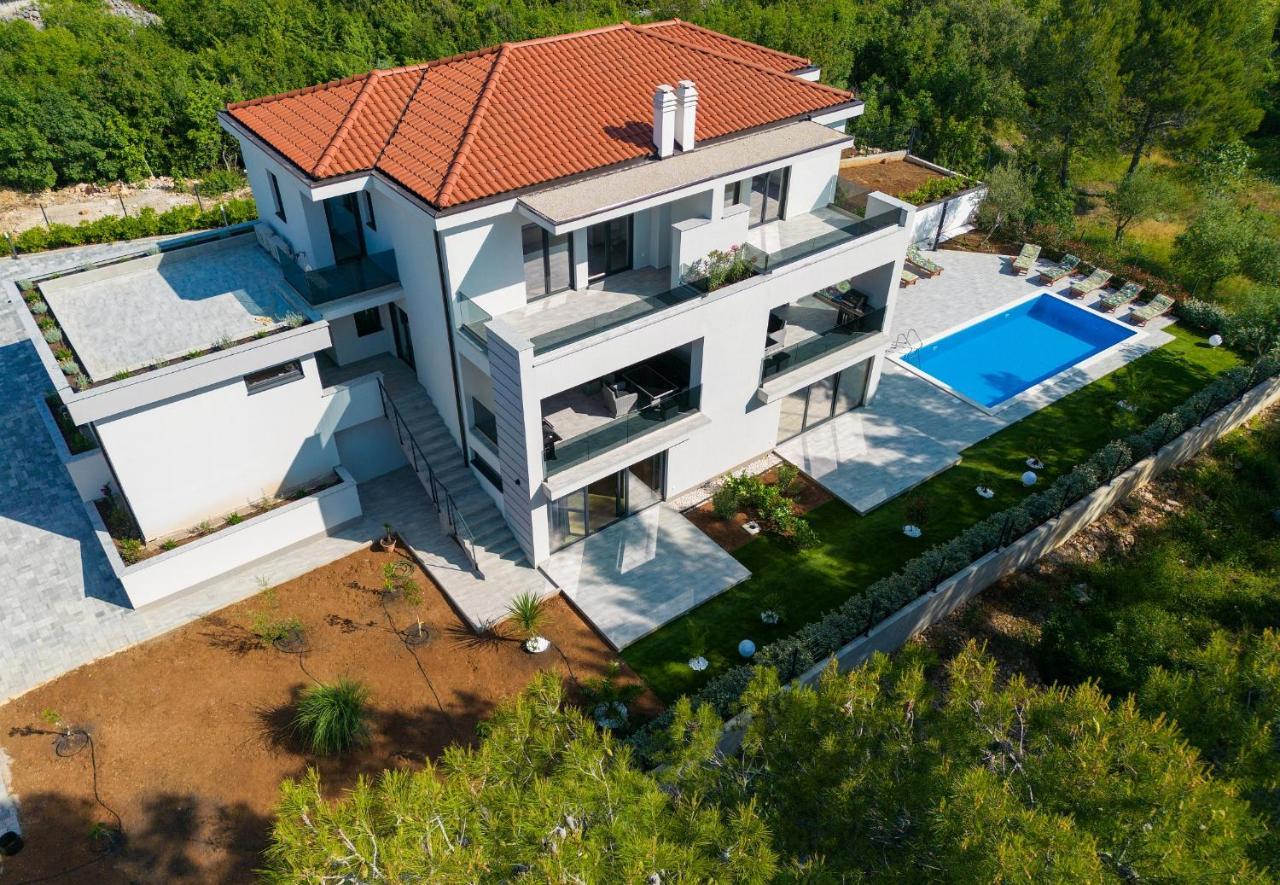 Apartments Paola & Karla With Pool Krk Town Esterno foto