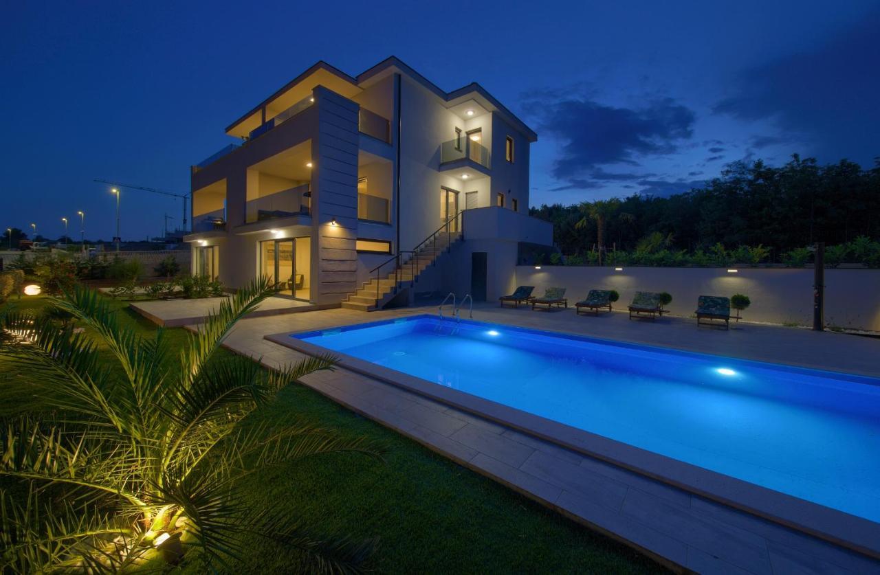 Apartments Paola & Karla With Pool Krk Town Esterno foto
